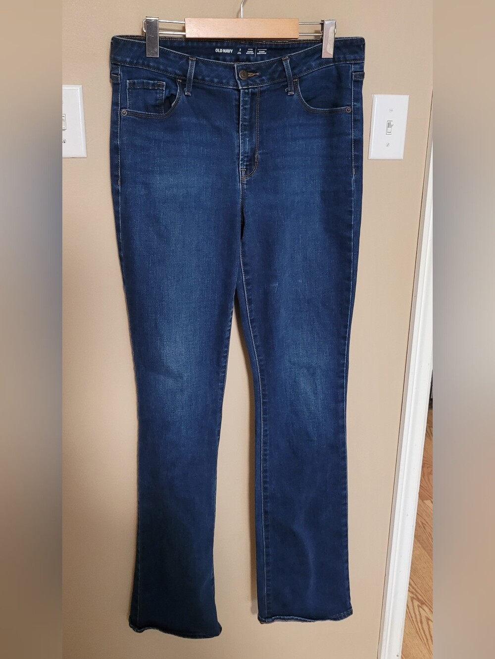 Old Navy Women's Dark Indigo Flare Jeans. 12 Tall
